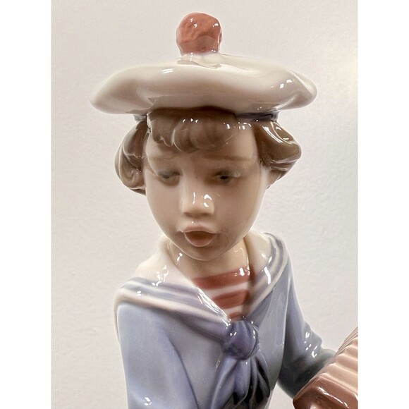 Lladro Seaside Serenade 9” tall Porcelain # 6197 Retired 1998 mint w/ Box - Picture 8 of 17